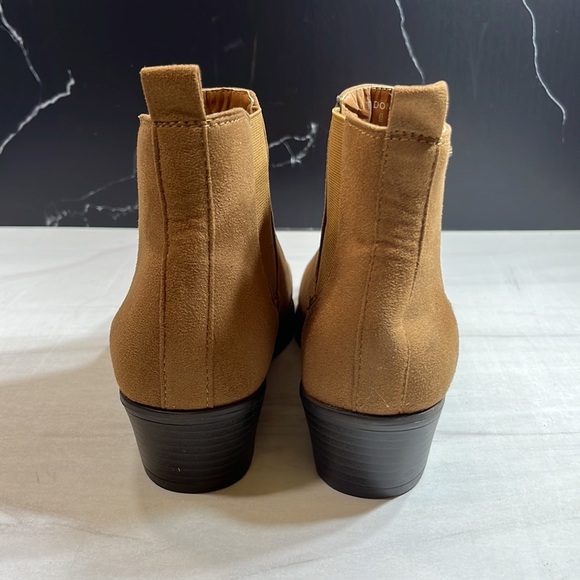 Refresh Tildon-03 Women’s Ankle Bootie Brown sz 6 - Picture 3 of 9